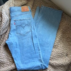 Levi’s Bootcute Jeans Long NWOT
